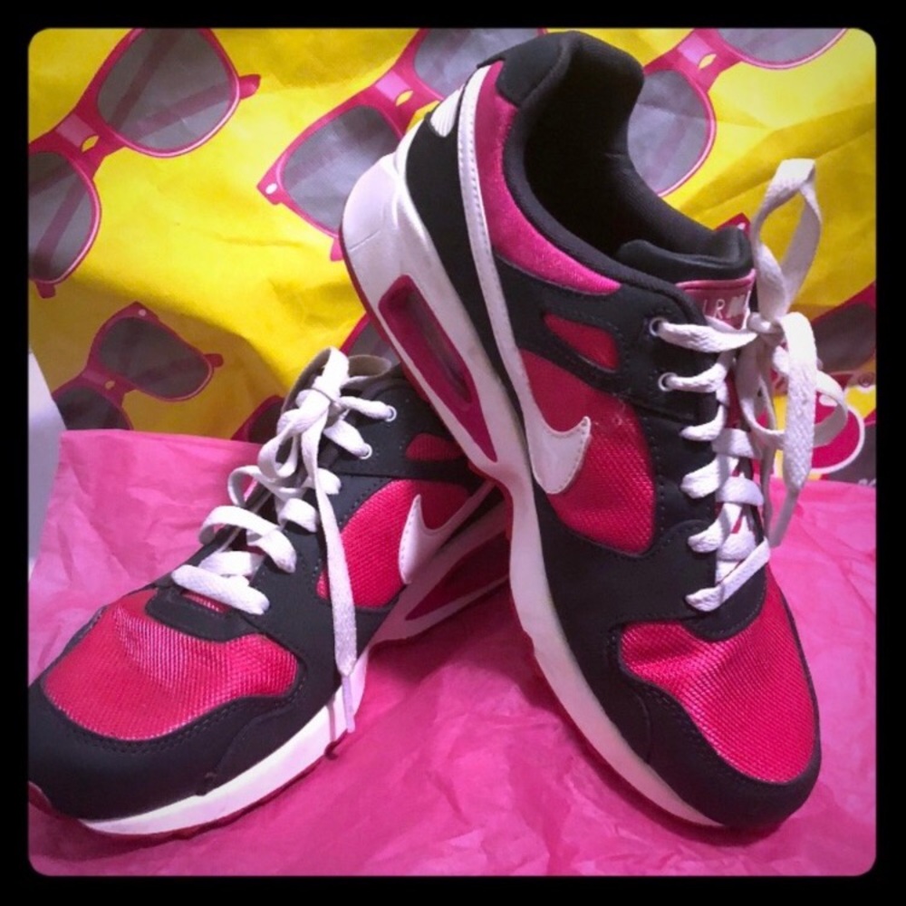 ⭐️Nike Air (8.5)⭐️Pink, Blue & White Sneakers